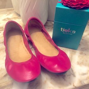 Pink Tieks size 9